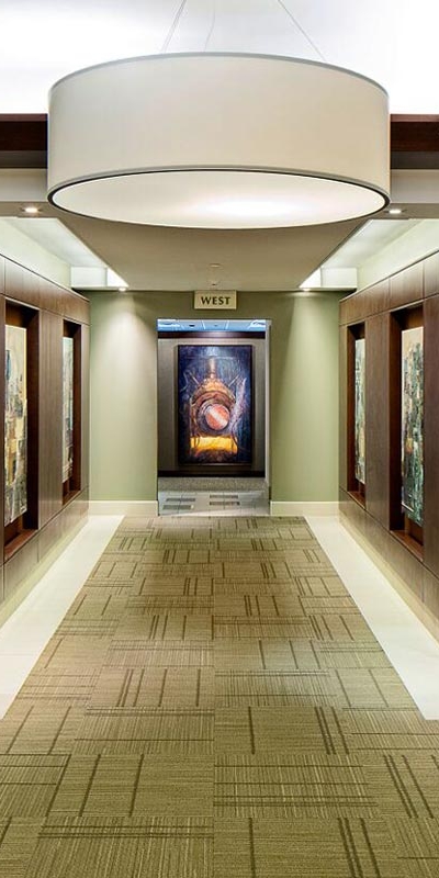 4 Gateway Center - hallway